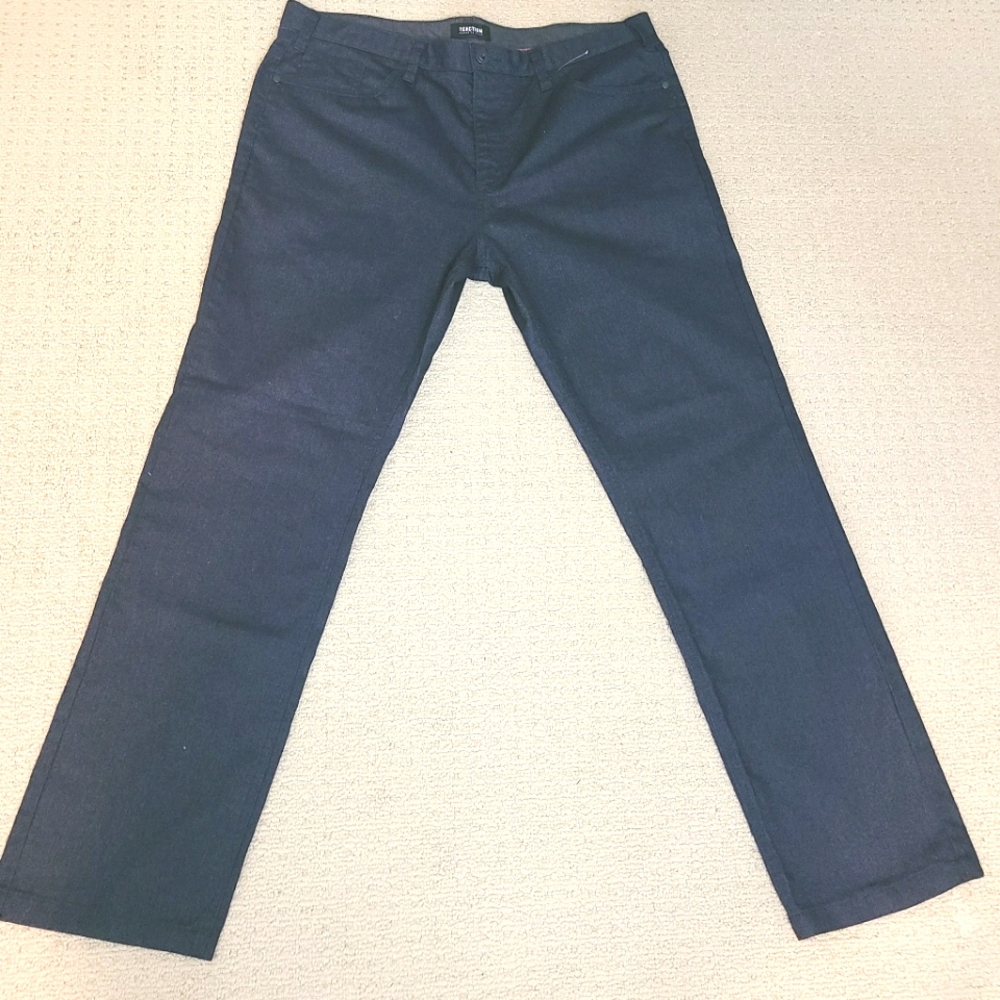 Jeans Mens Reaction Kenneth Cole Denim NWOT Size 38/32 Dark Blue Straight Leg